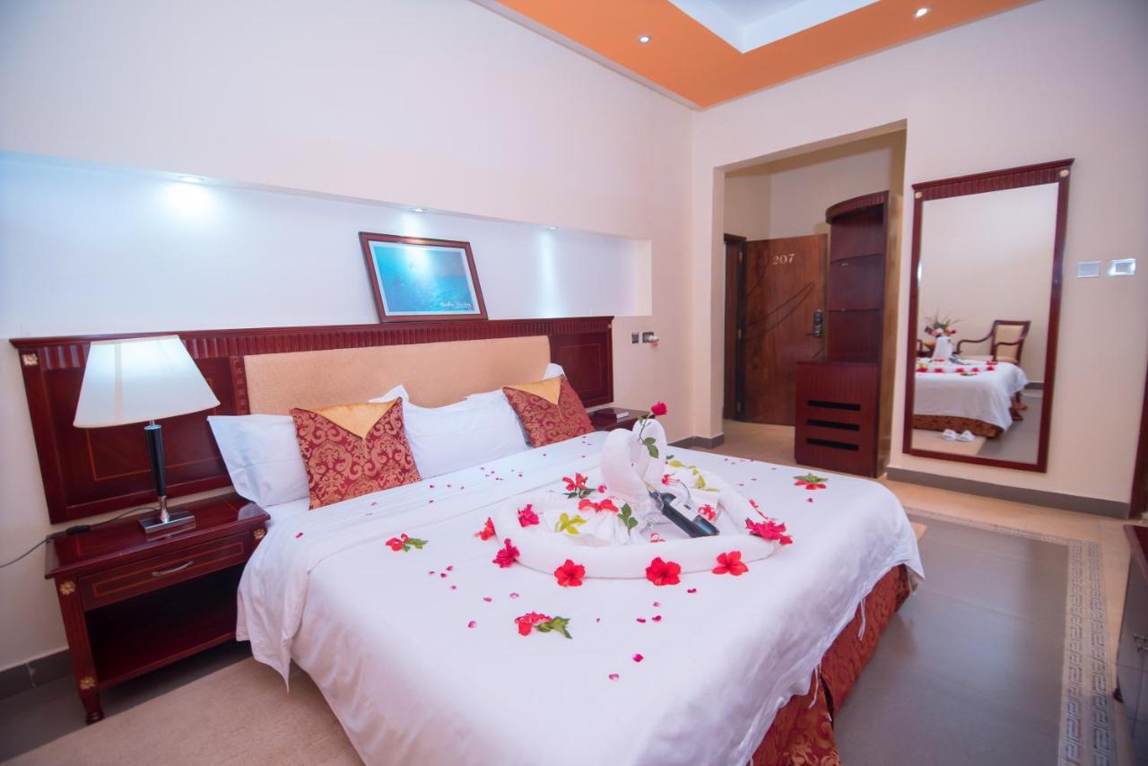 Falcon heights Hotel Nanyuki Buitenkant foto